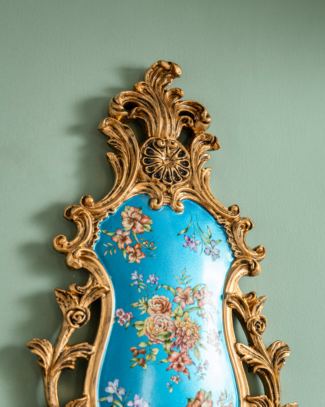 Victorian Floral Decorative Wall Accent