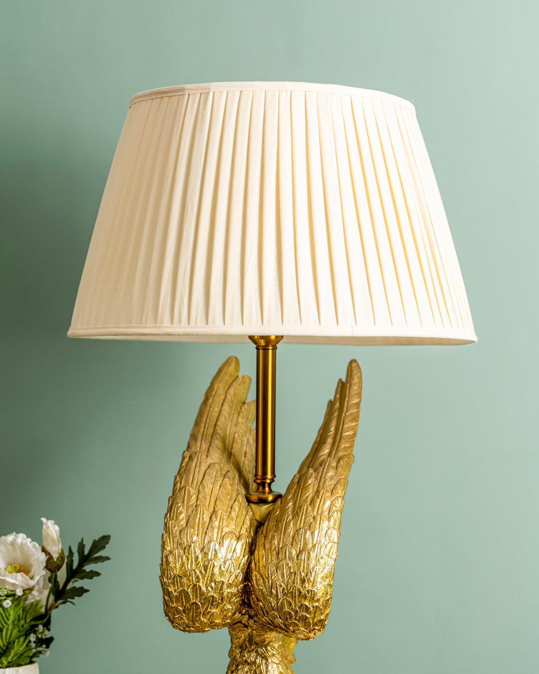 Golden Angel Wings Table Lamp