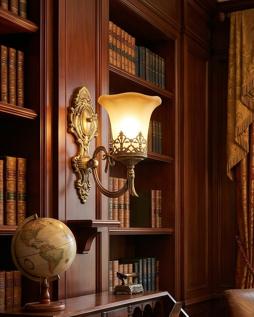 Royal Vintage Tulip Wall Light