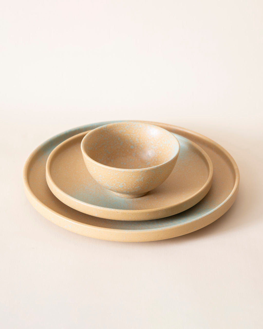 Golden Drift Matte Bowl