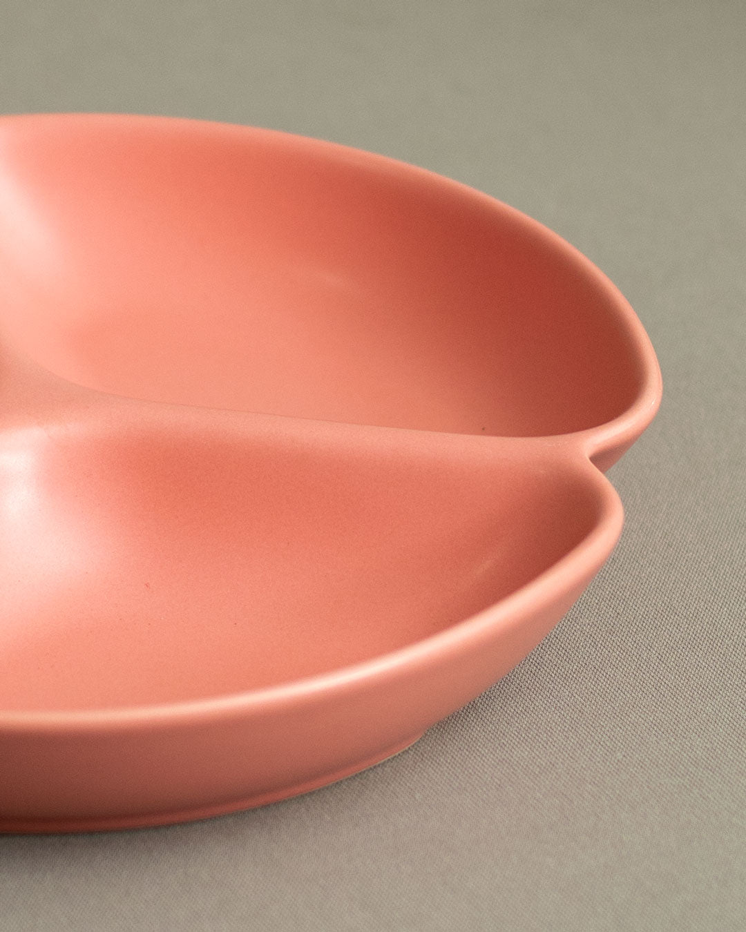 Monochrome Chip & Dip Platter - Pink