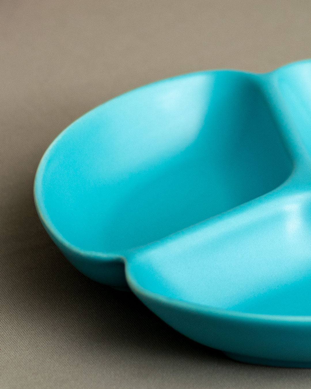 Monochrome Chip & Dip Platter - Sky Blue