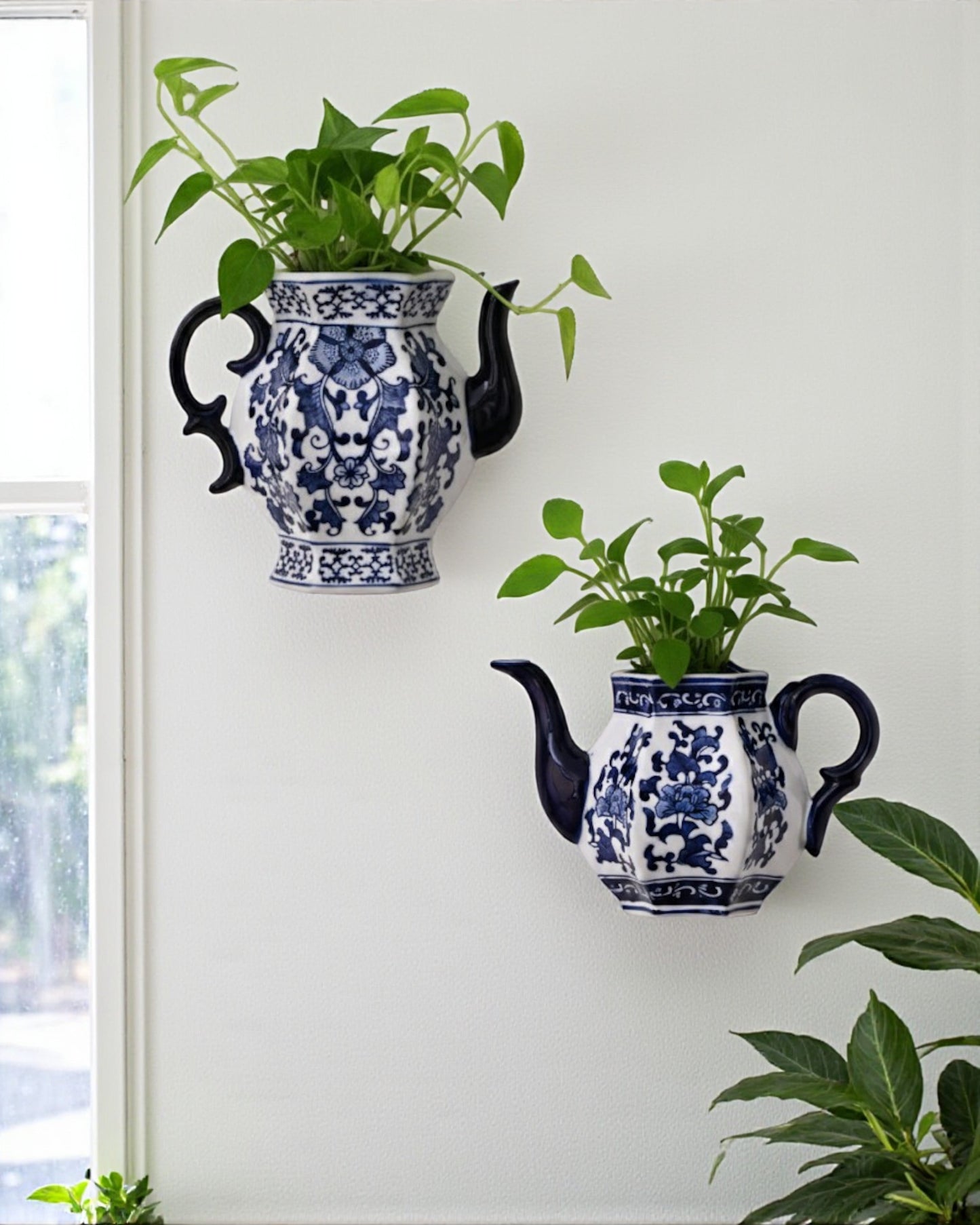 Wall Mounted Planter Kettle: Style 7