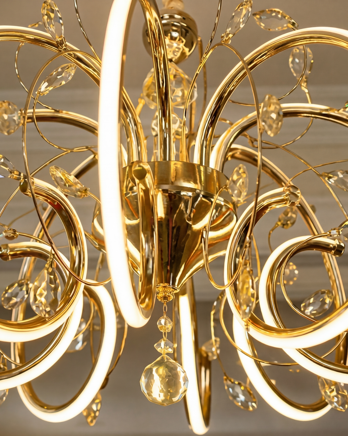 Royal Vine Loop Chandelier - Gold