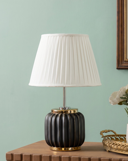 Regal Ribbed Table Lamp - Black
