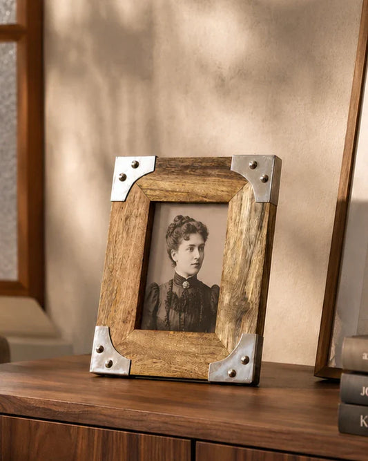 Metal Corner Accent Photo Frame