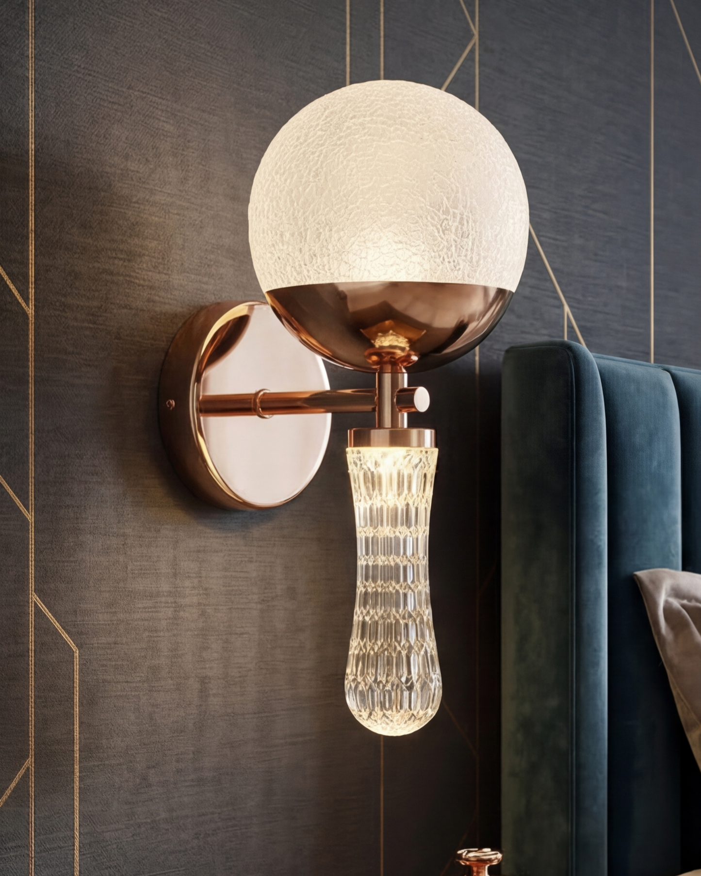 Luxe Drop Glow Wall Light