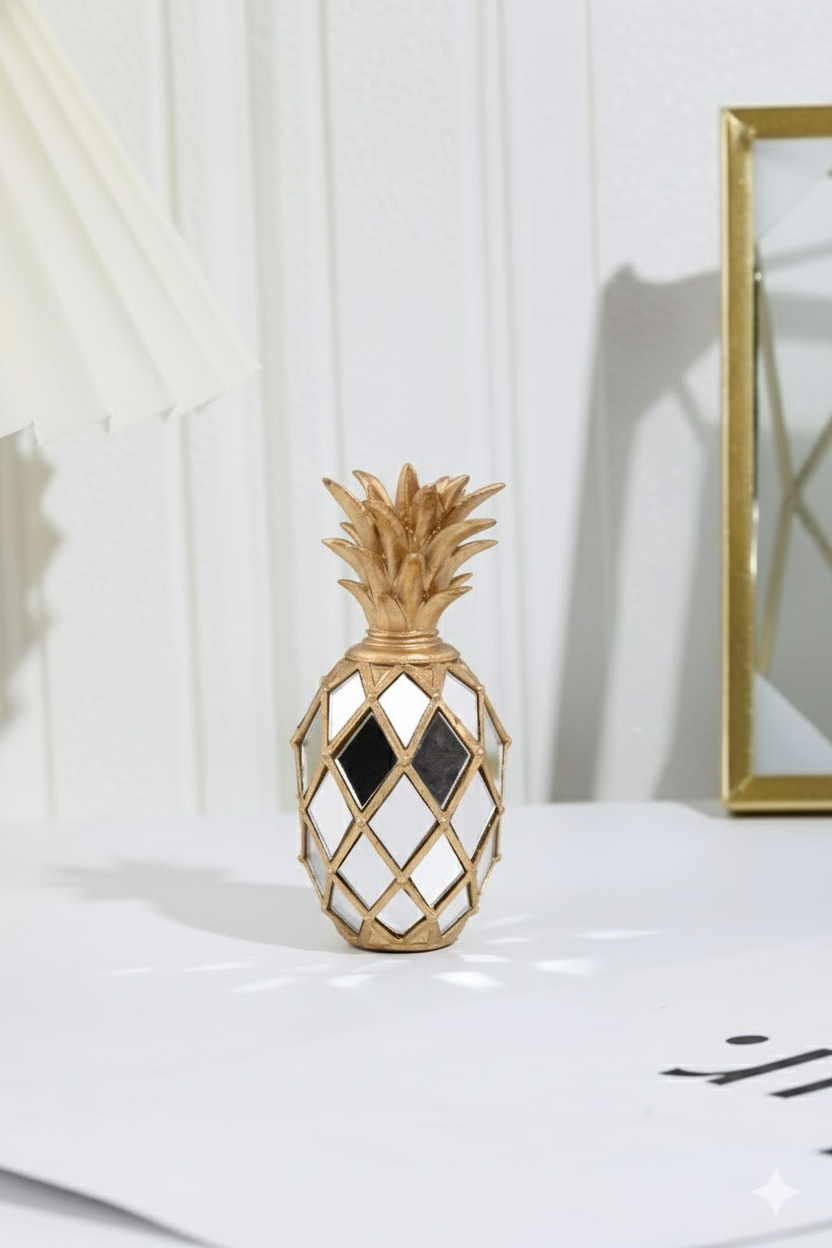 Golden Pineapple Mirror Table Décor - Set Of 3