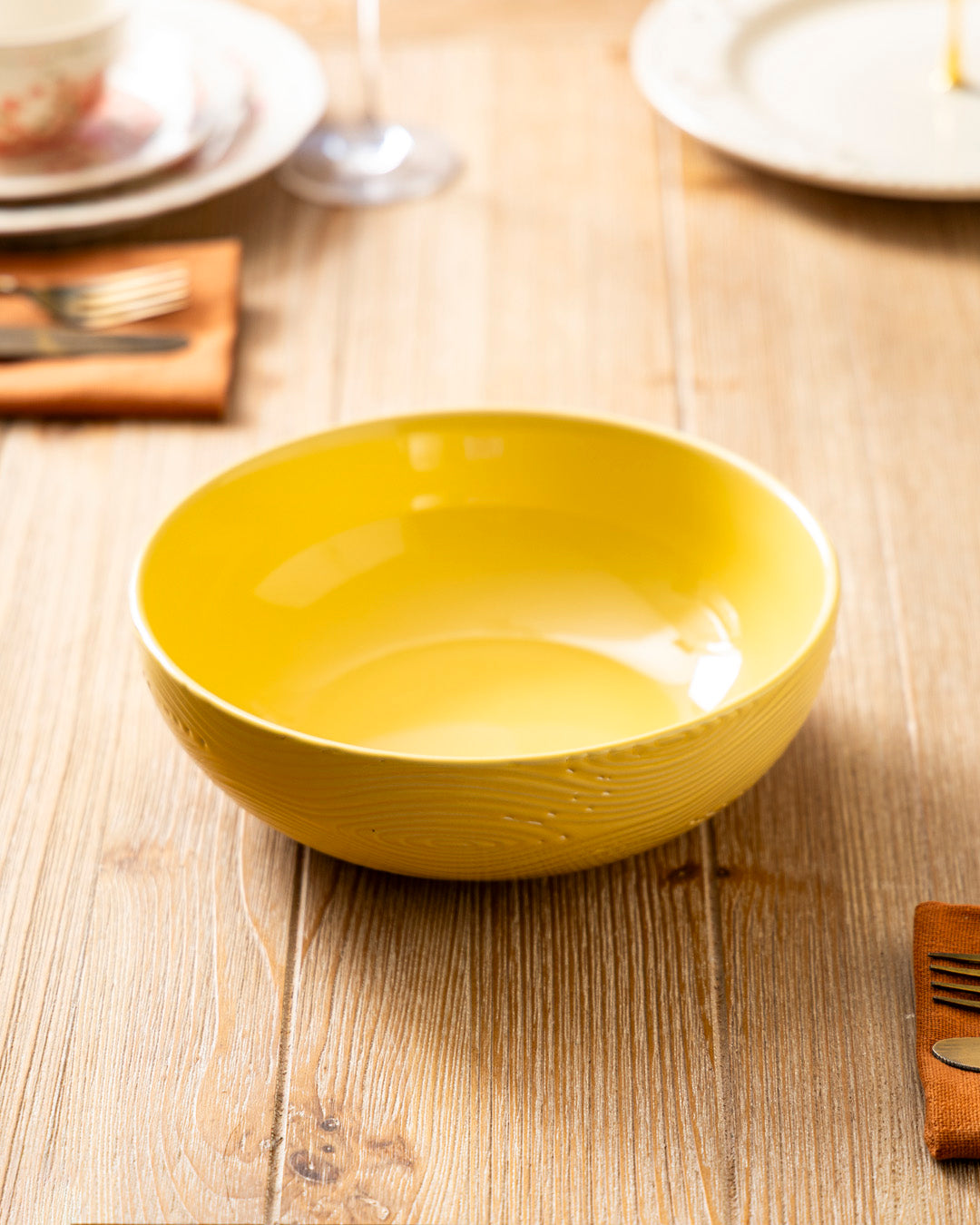 Woodgrain Pattern Serving Bowl - Yellow