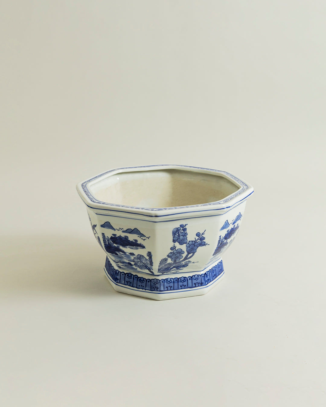 Imperial Hexa Crest Planter - Medium