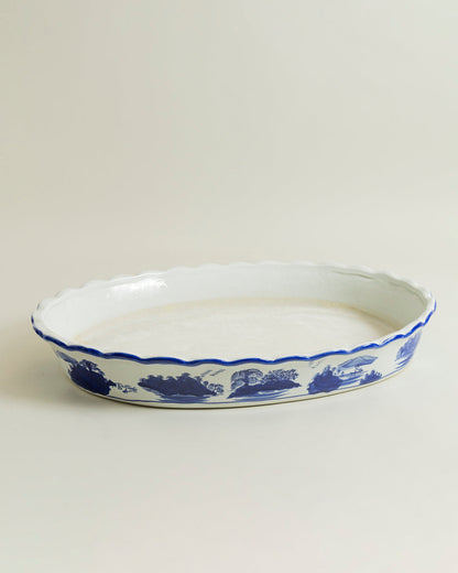 Royal Crest Scalloped Planter - Big
