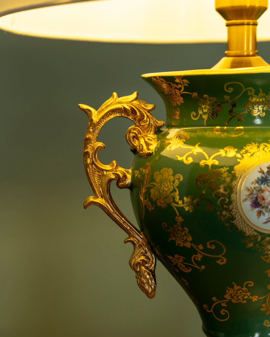 Verdant Royale Ornate Table Lamp