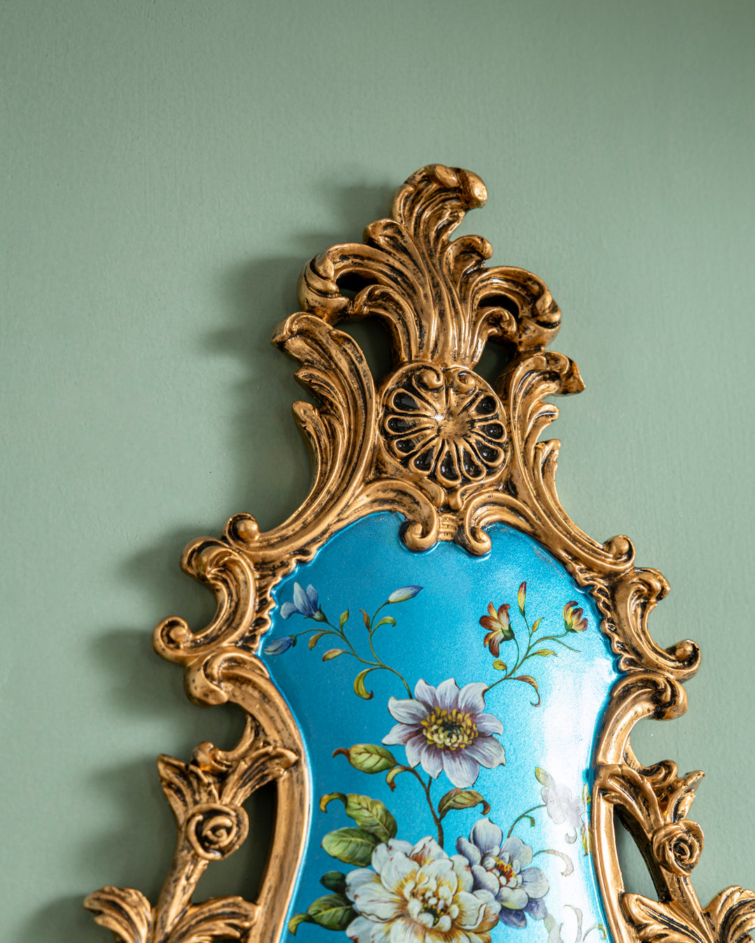 Victorian Floral Decorative Wall Accent