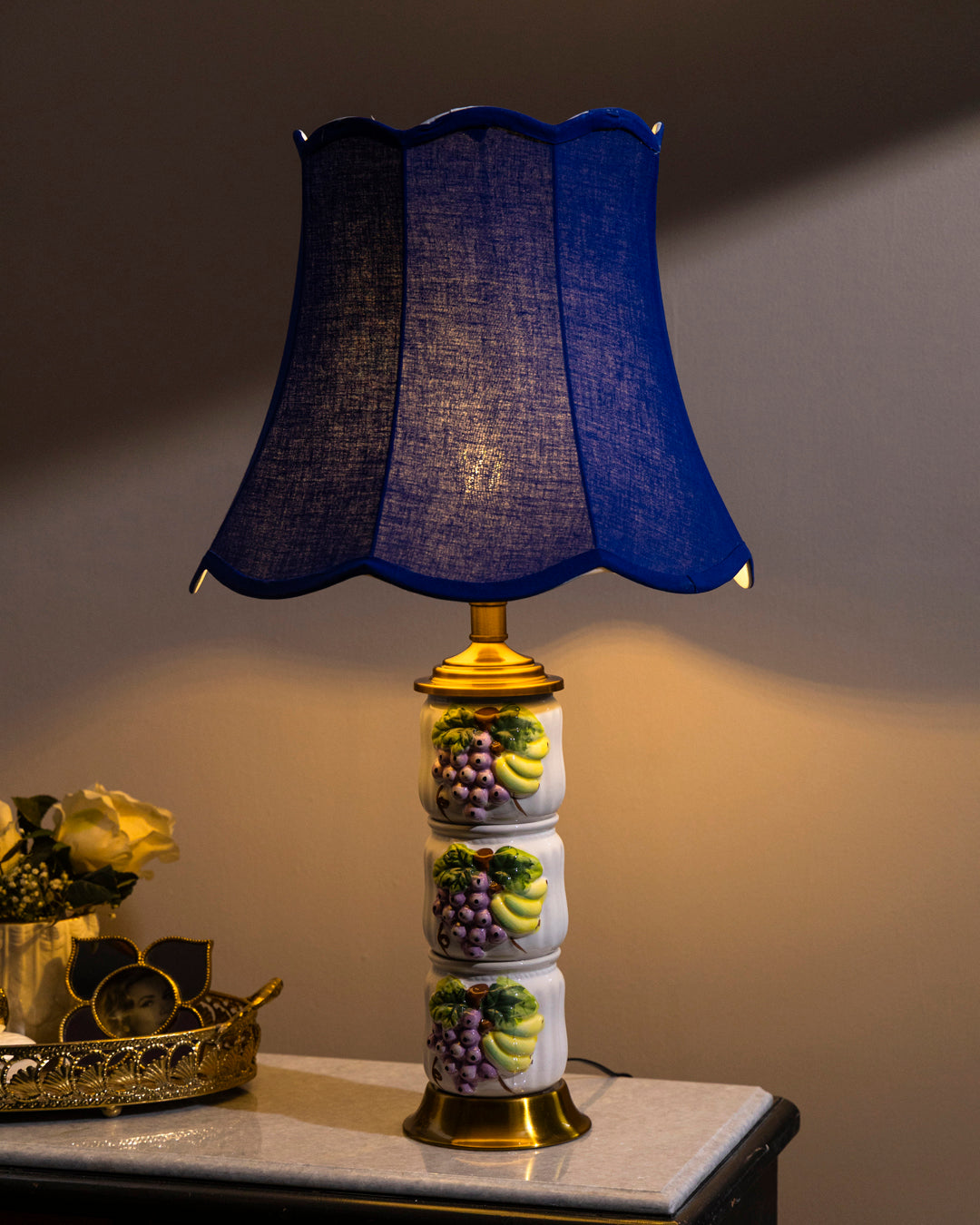 Graceful Grapes Condiment Table Lamp