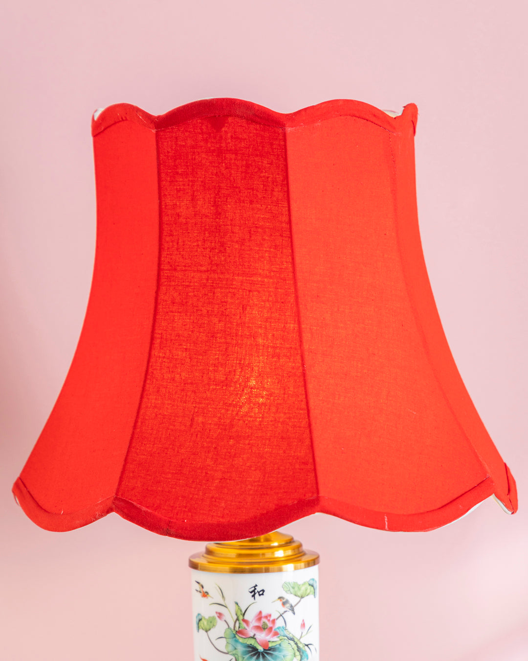 Lotus Harmony Ceramic Table Lamp