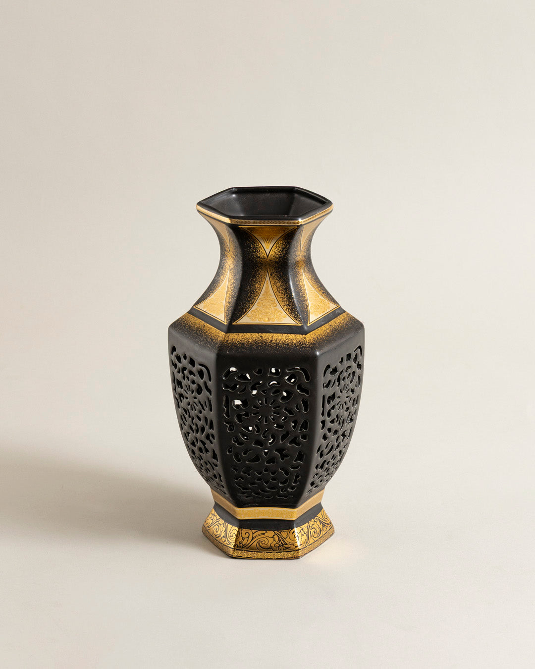 Imperial Noir Facet Cut Vase