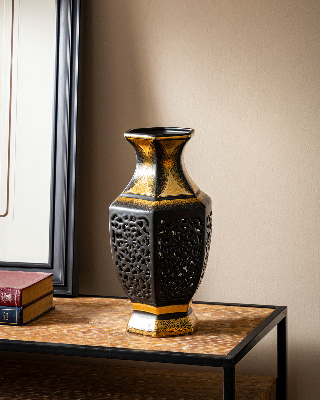 Imperial Noir Facet Cut Vase