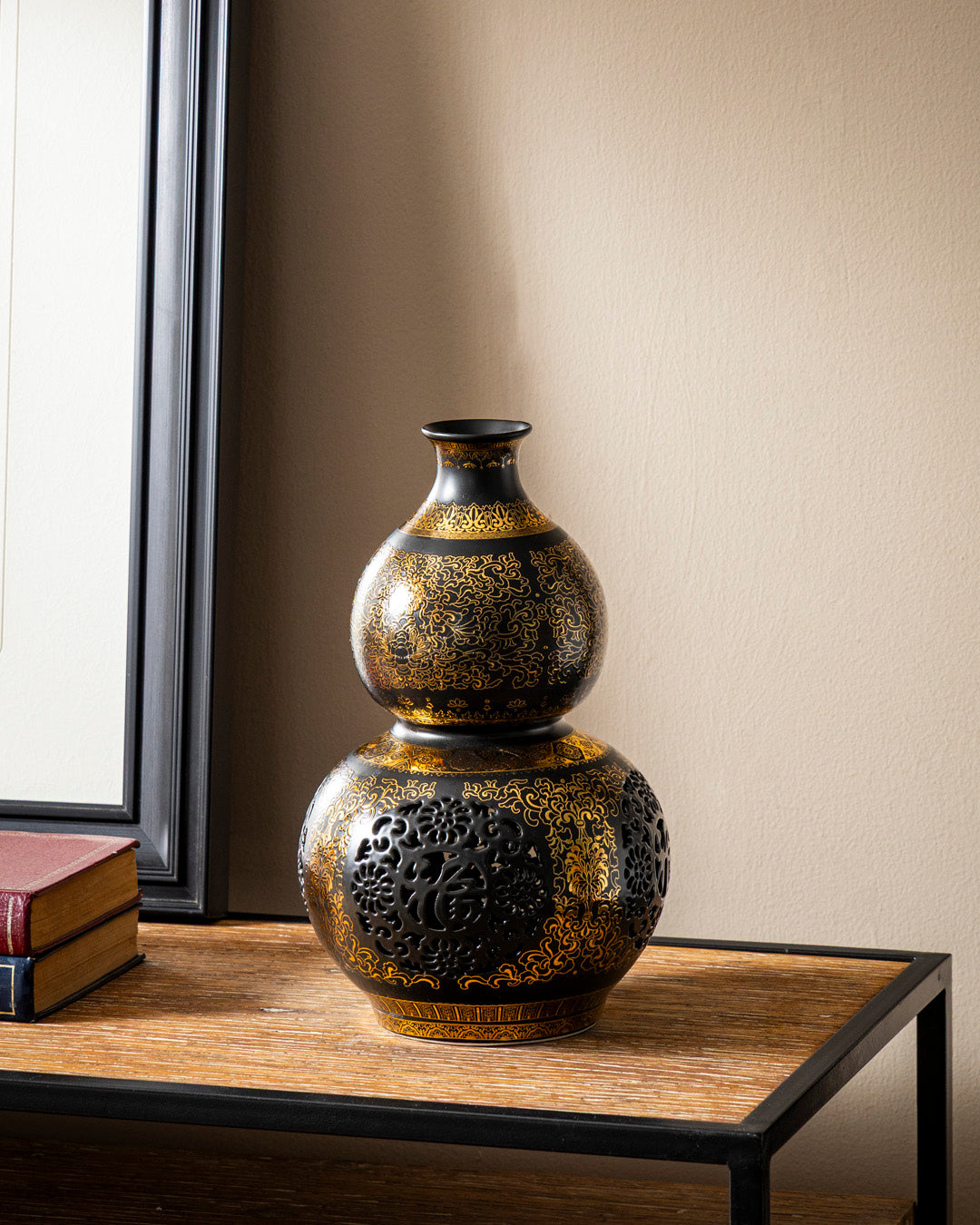 Imperial Golden Aura Vase