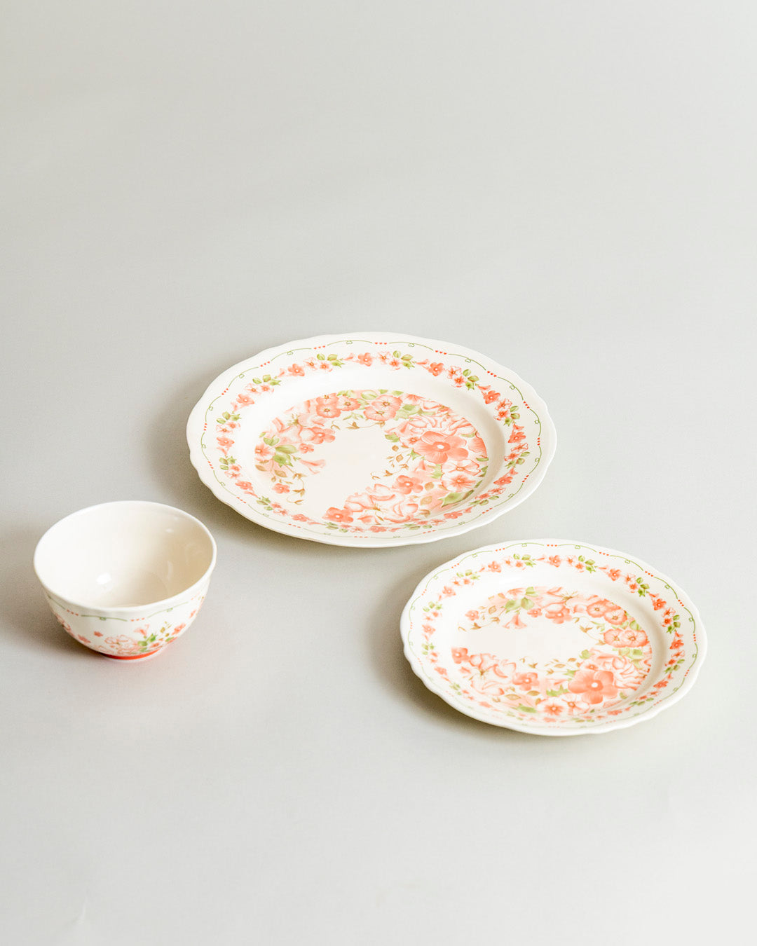Blush Floral Garden Dinner Plate