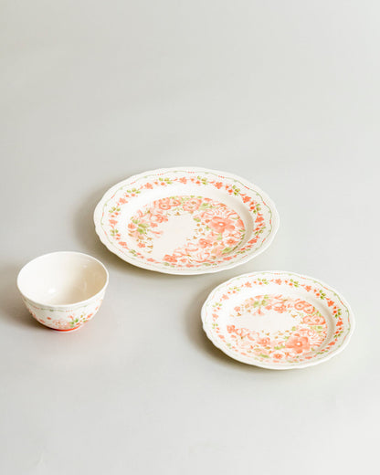 Blush Floral Garden Dinner Plate