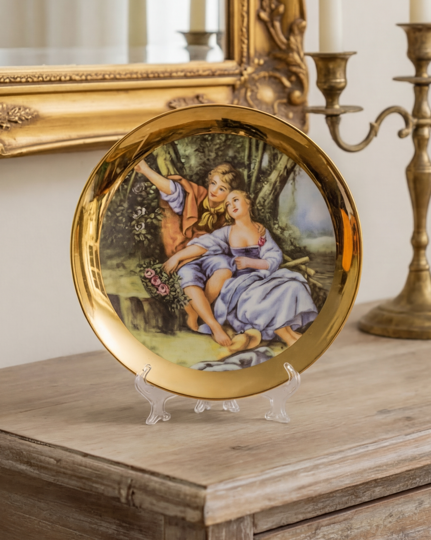 Victorian Elegance Golden Rim Decorative Plates - 10"