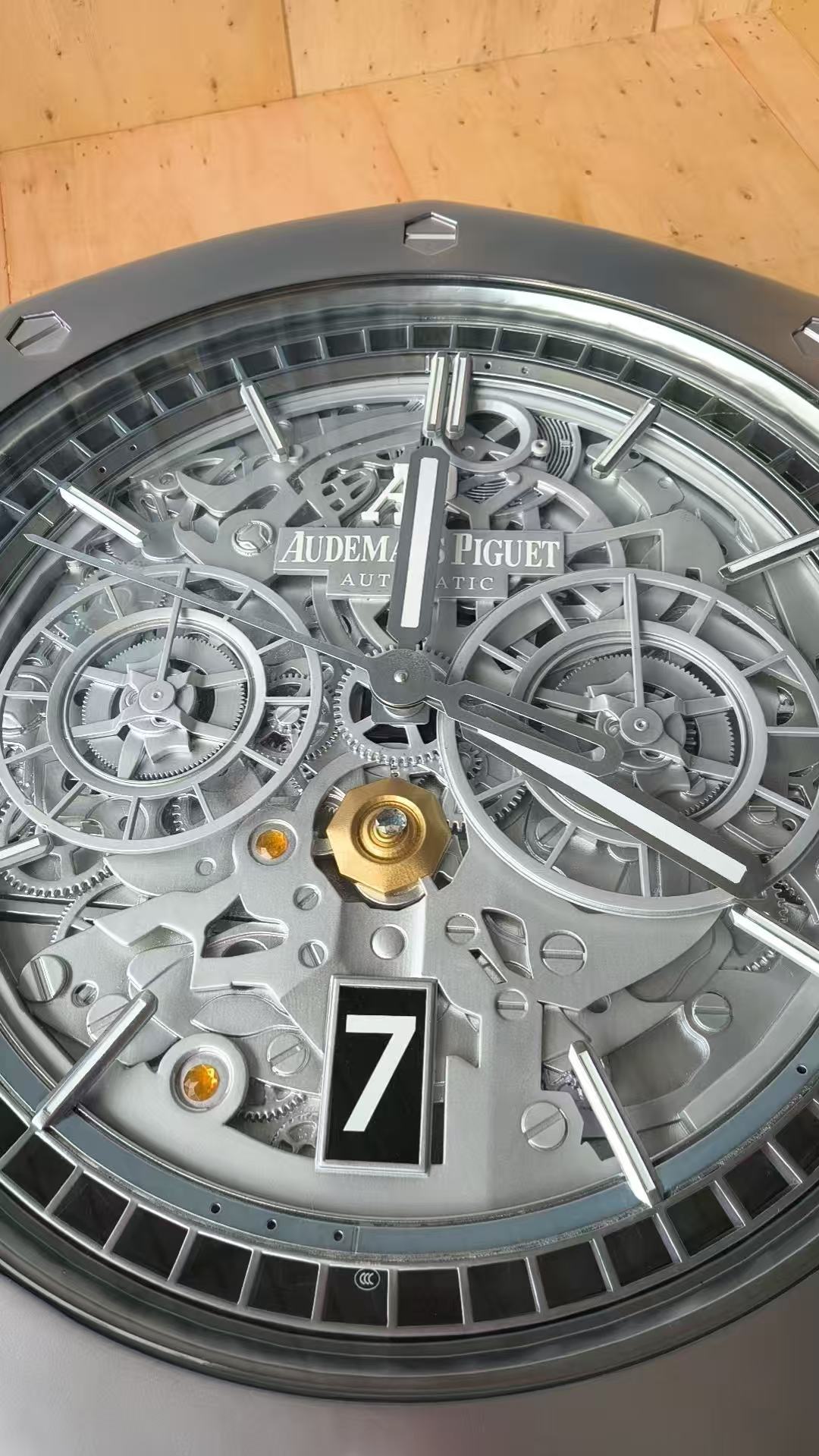 A+p Mechine Watch Table