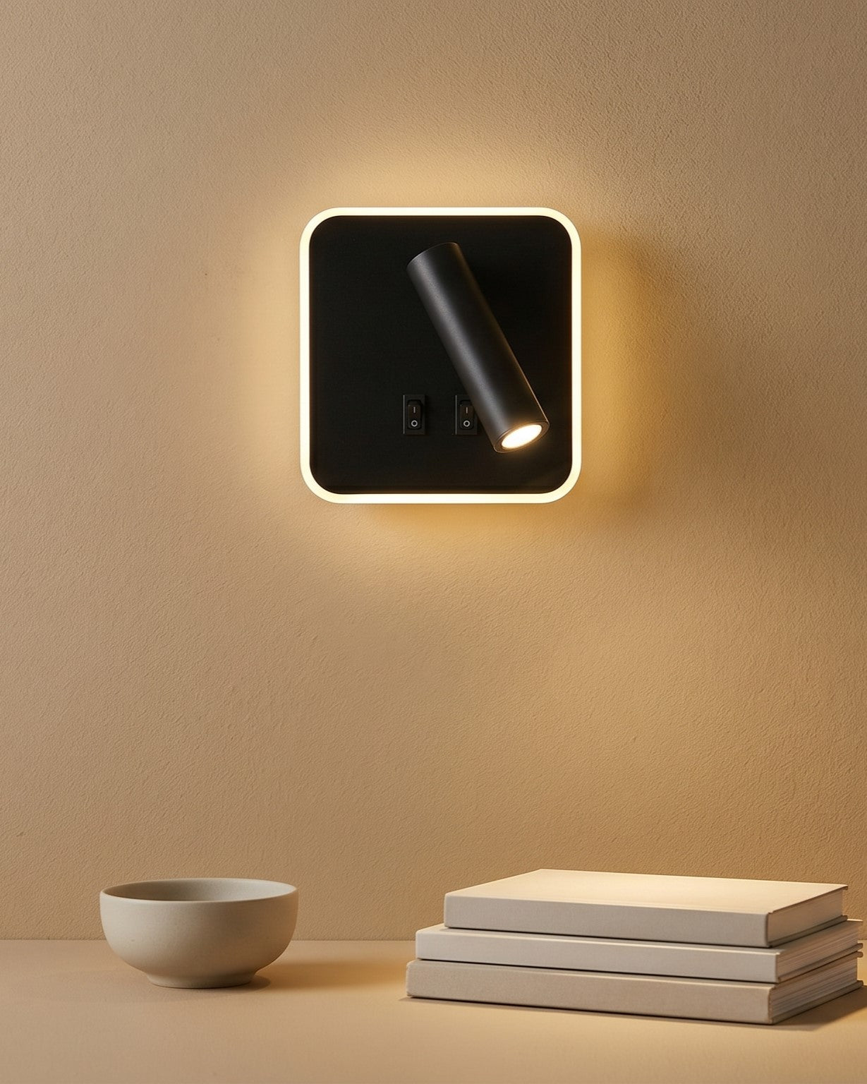 Velnox Edge Wall Light