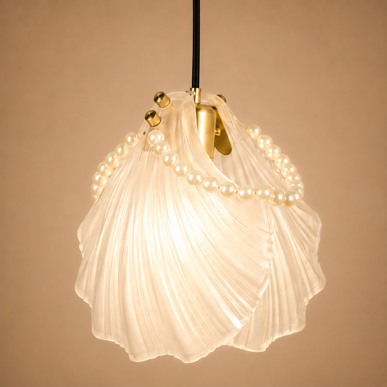 Luna Shell Pendant Light For Home  & Item  for Home Decoration