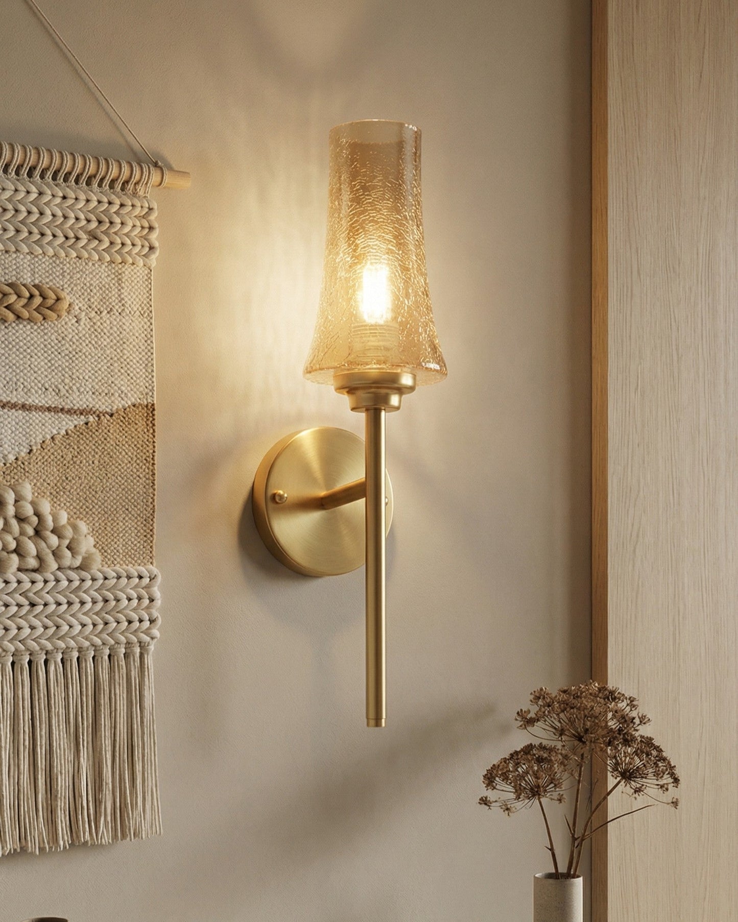 Elvara Gleam Wall Light - Amber