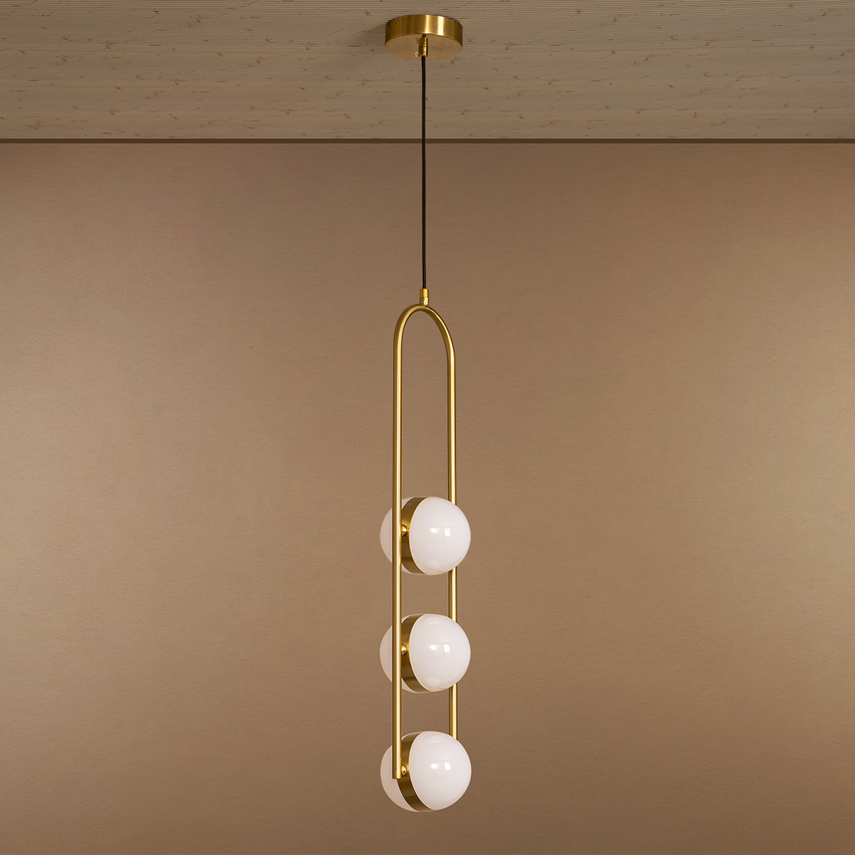 Trinity Sphere Elegance Pendant Light For Living Home