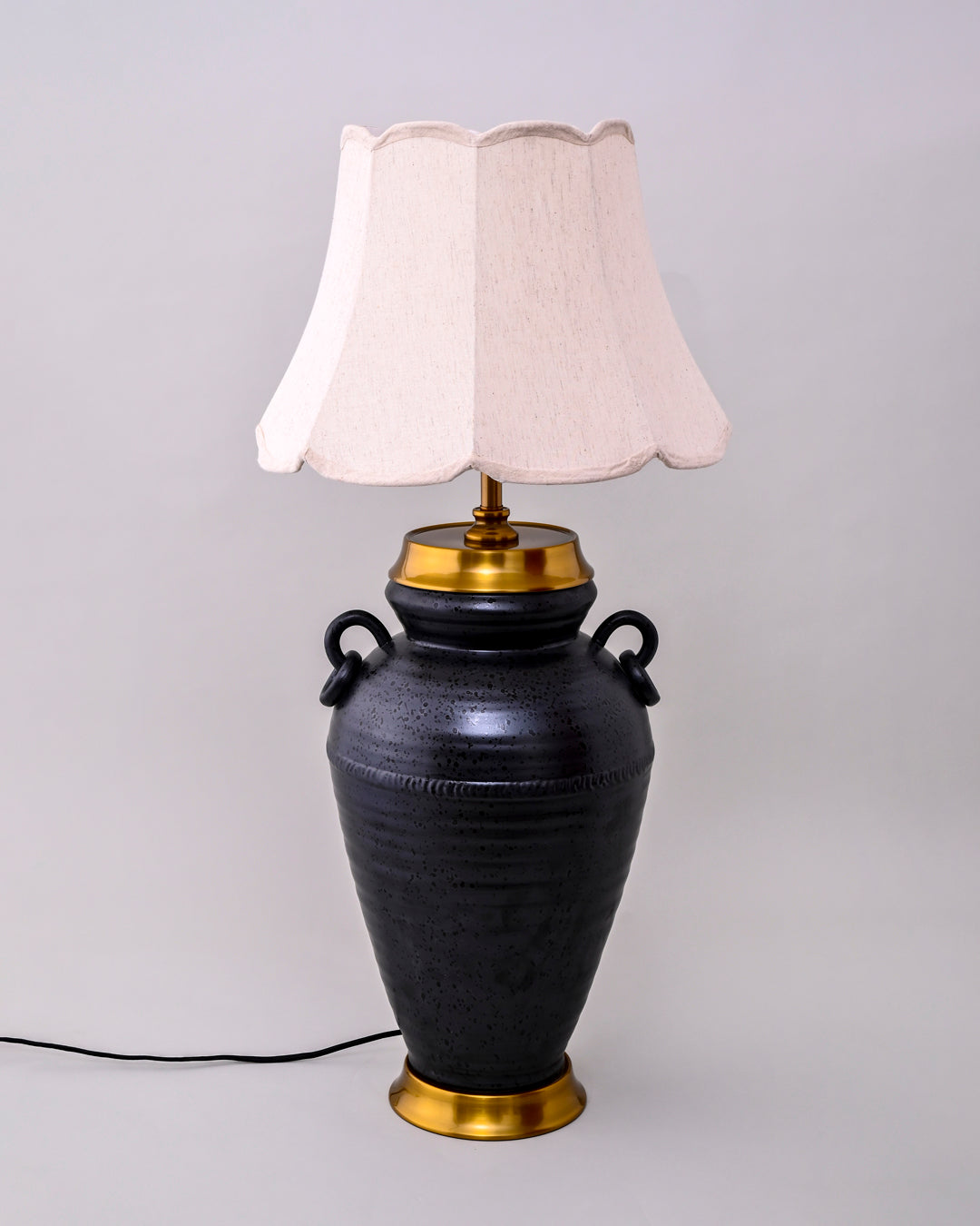 Obsidian Urn Luxe Table Lamp