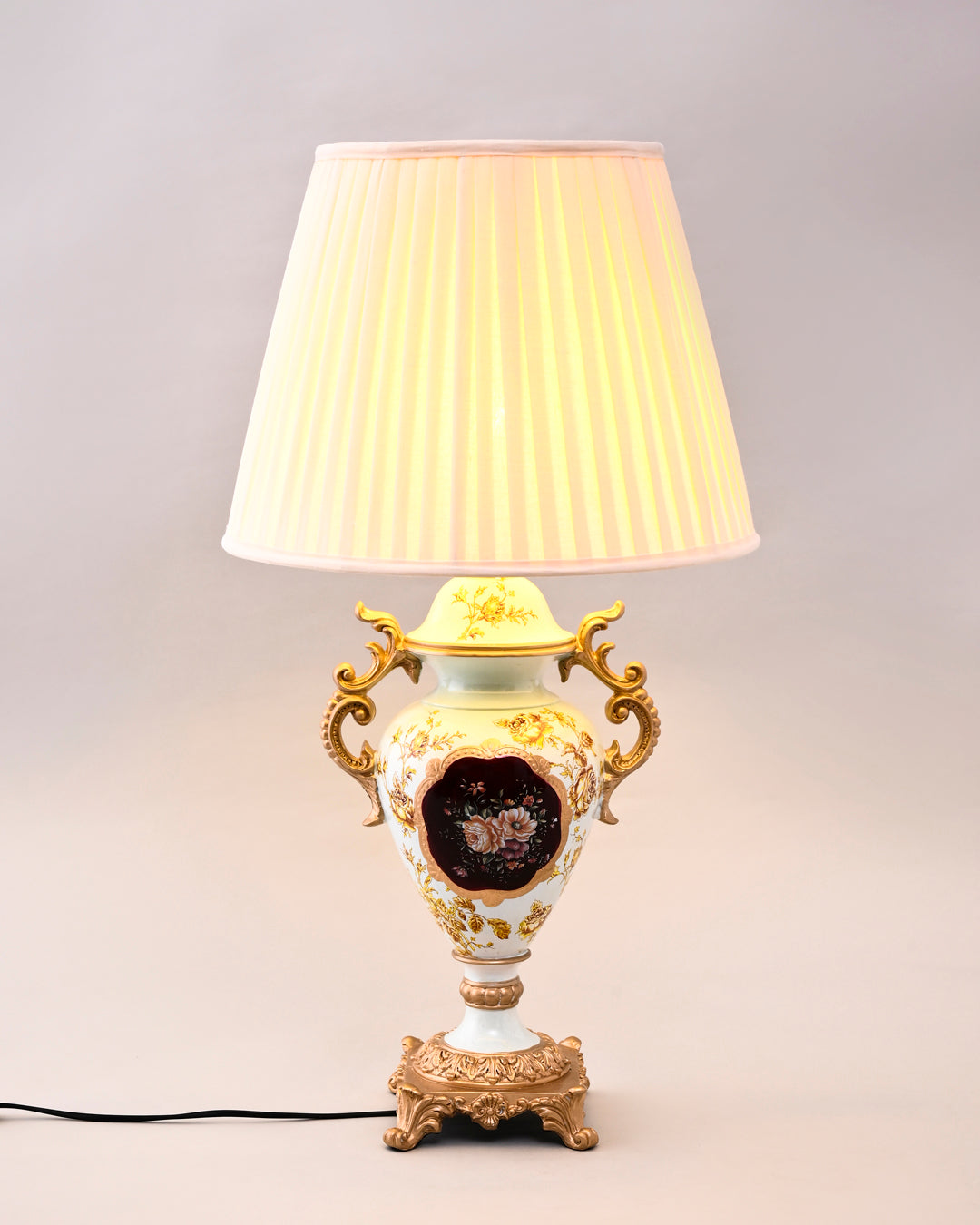 Victorian Grace Table Lamp