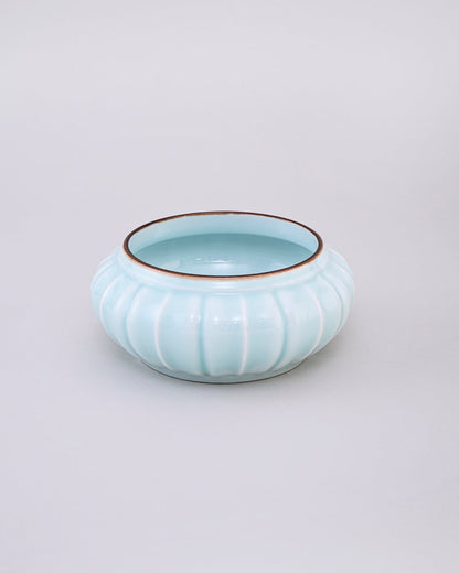 Scalloped Celadon Glaze Decorative Urli Bowl