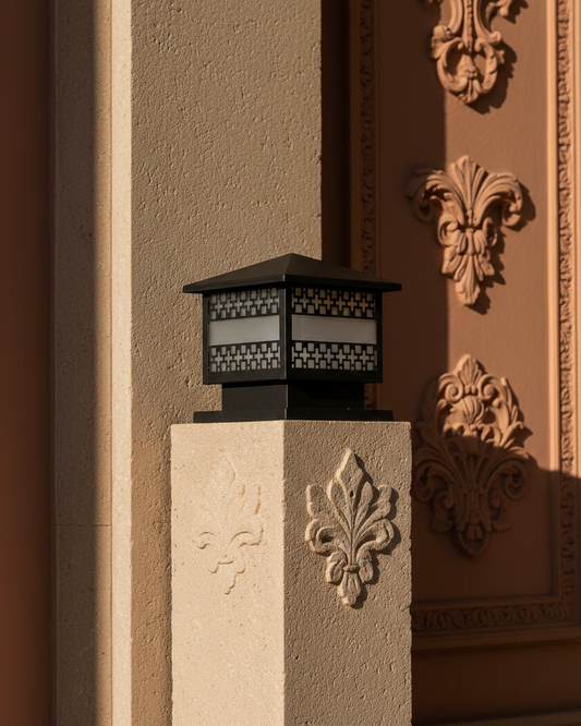 Geometric Ourdoor Gate Light
