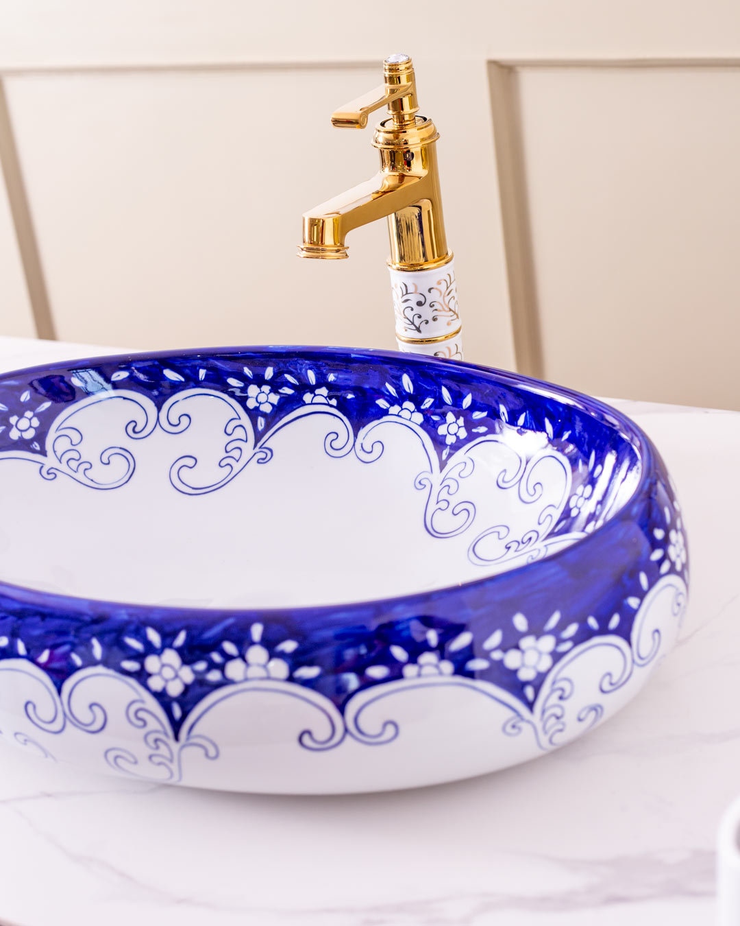 Fragrant Porcelain Counter Top Basin