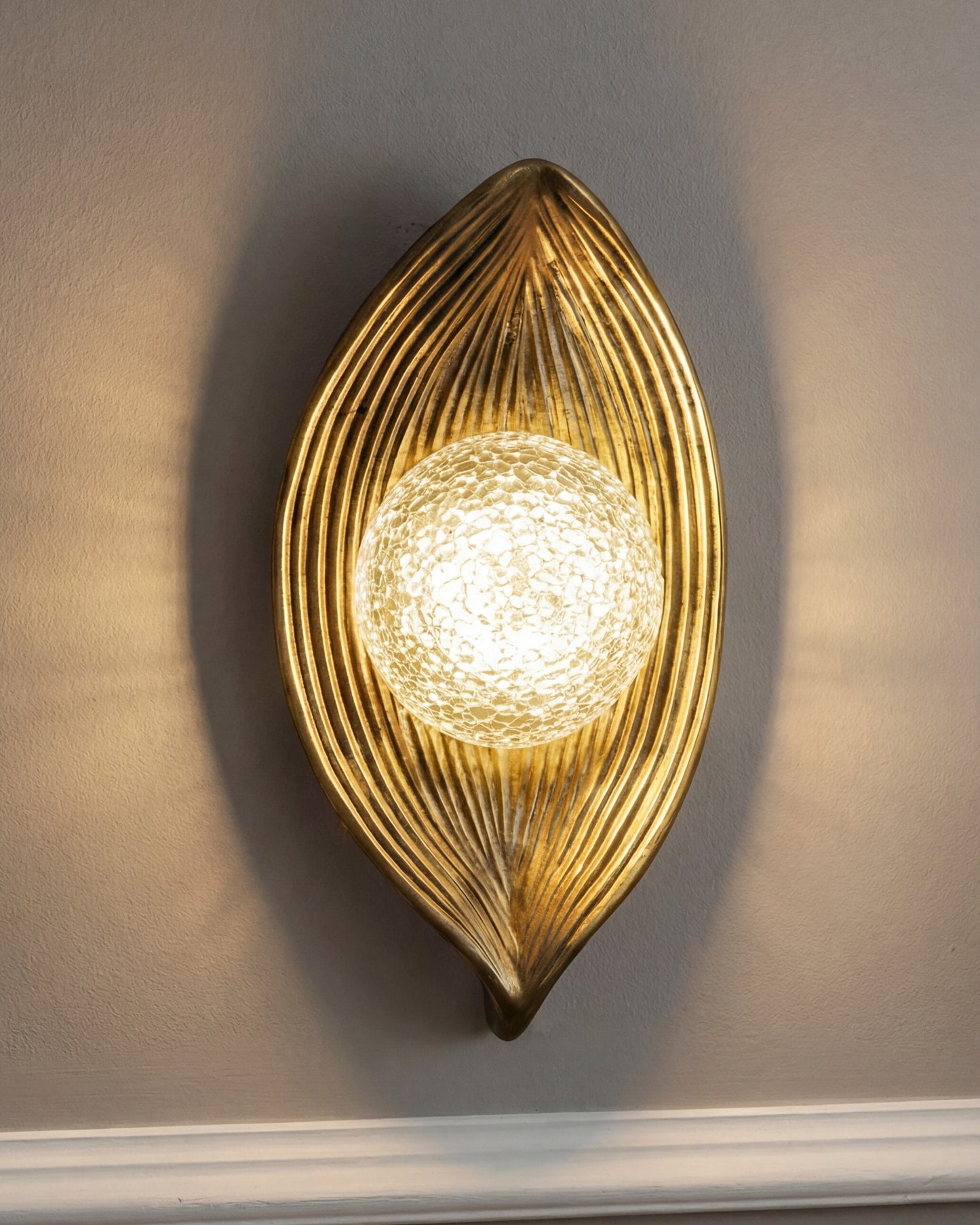 Golden Leaf Aura Wall Light
