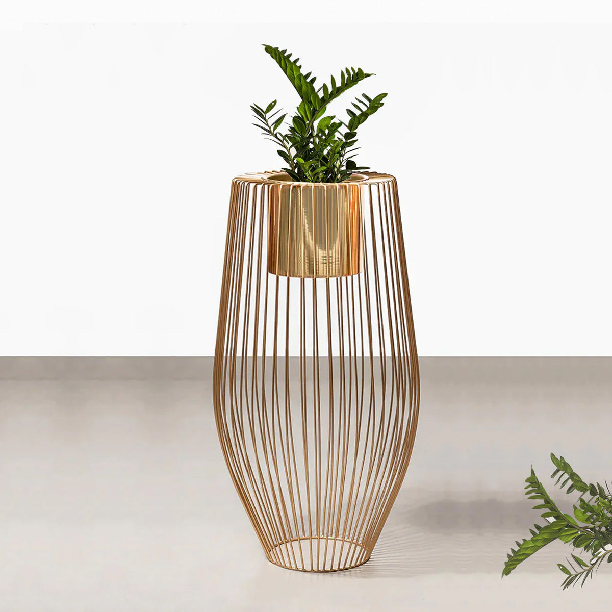 Euphoric Earth Planters - Medium - Gold
