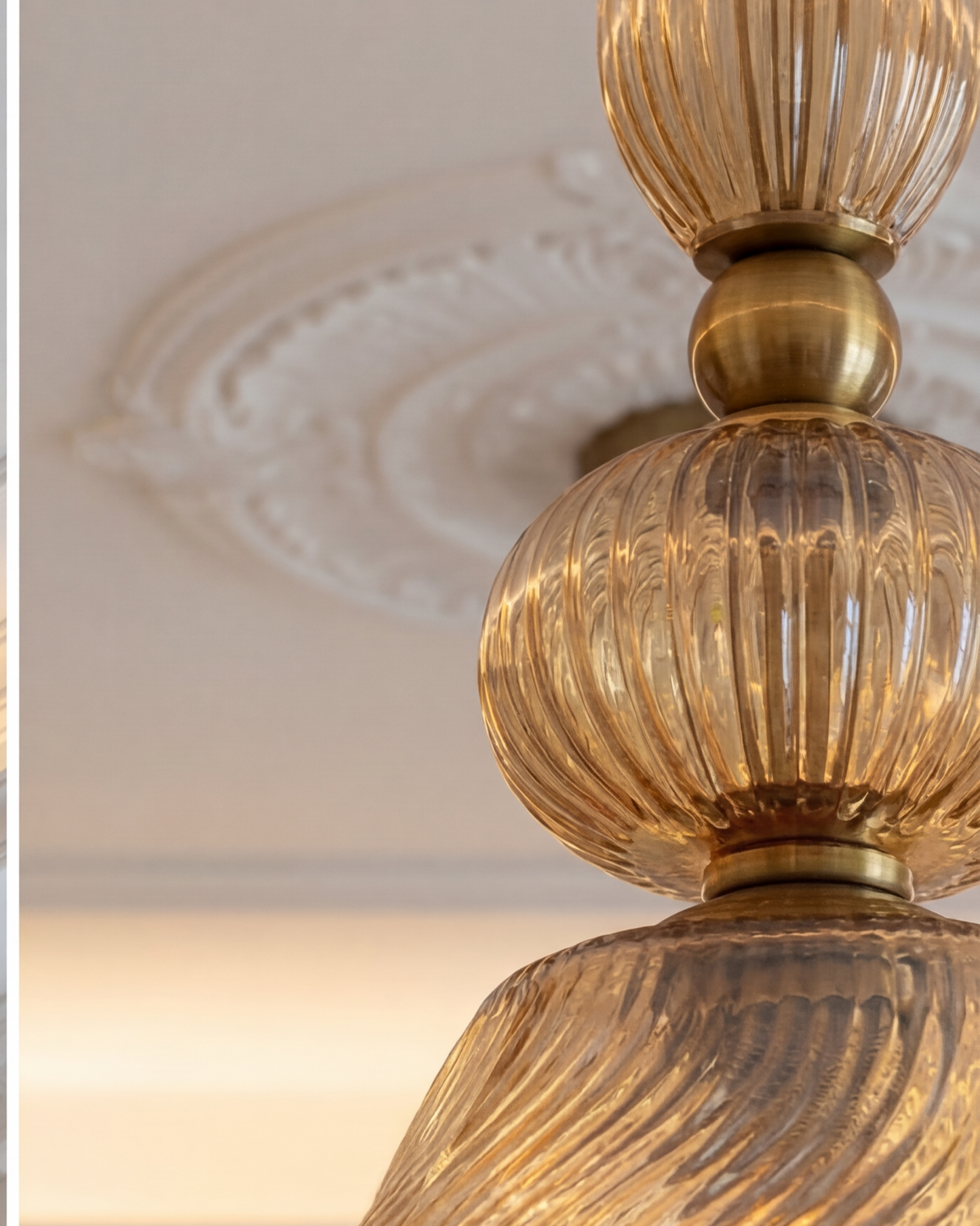 Valenora Heirloom Pendant Light - Amber