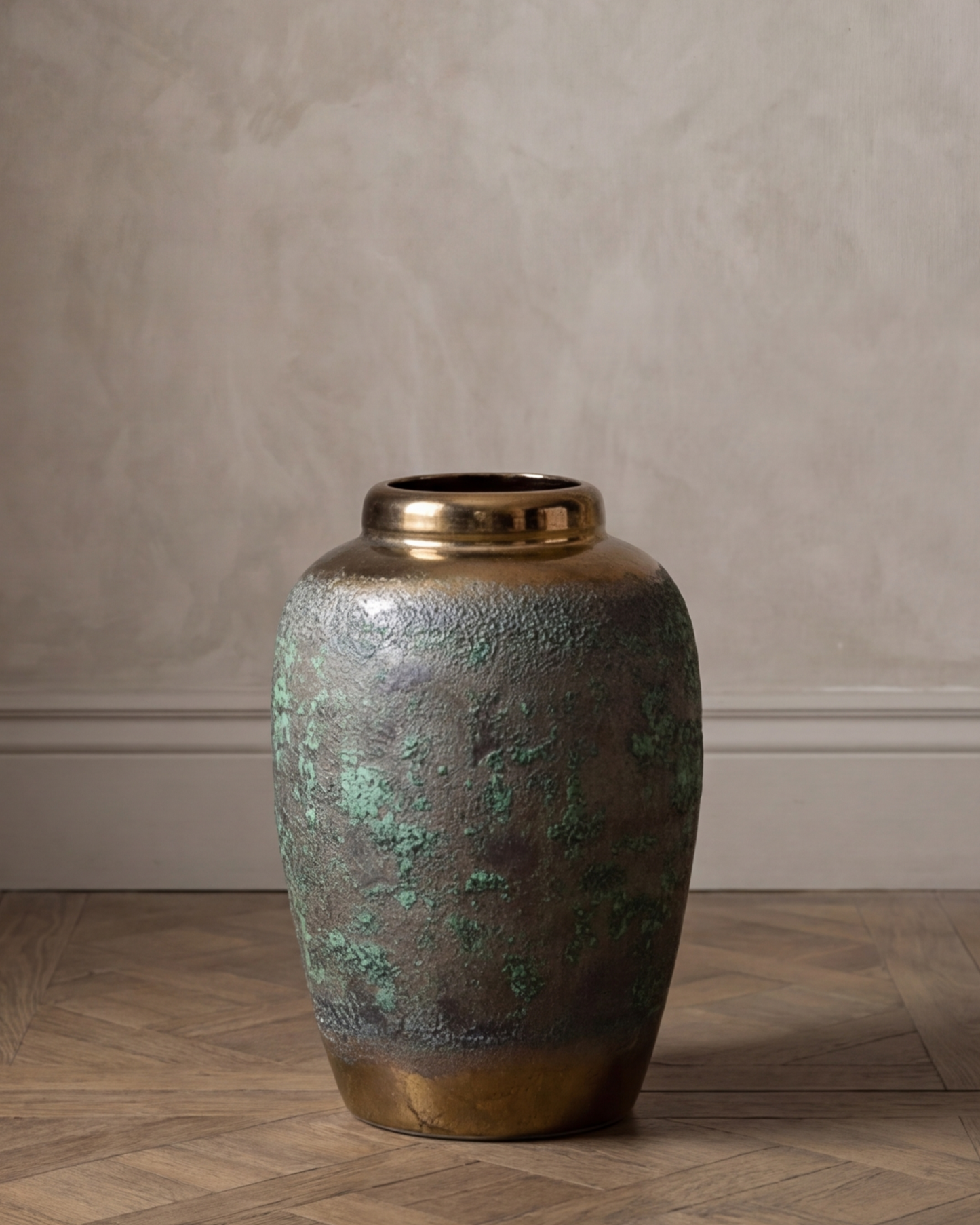 Obsidian Moss Floor Vase - Small
