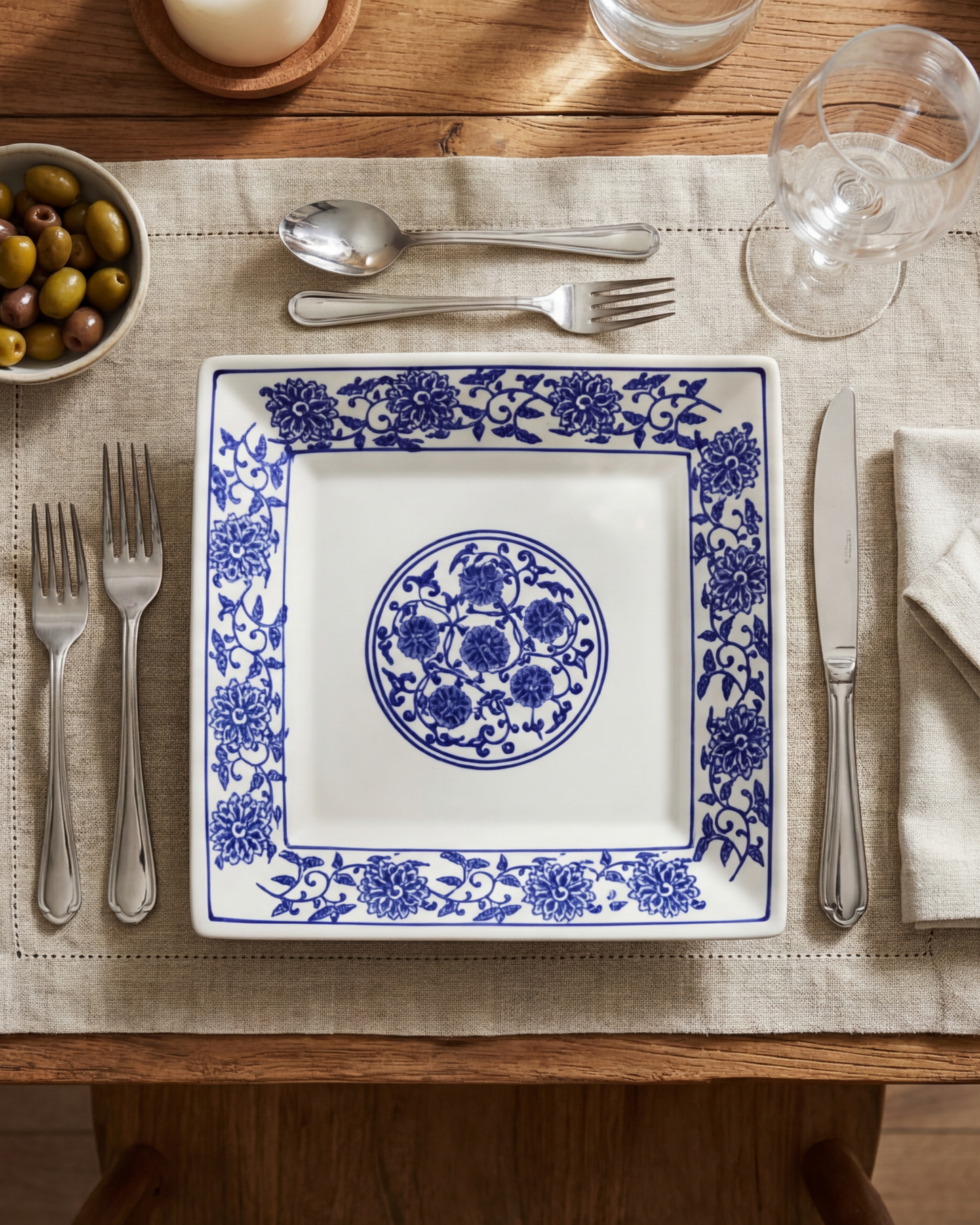 Classic Blue Floral Square Dinner Plate