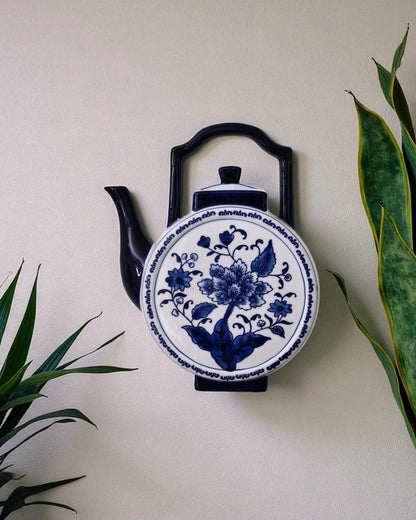 Wall Mounted Planter Kettle: Style 1